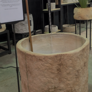 fountain round
